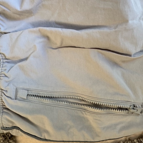 ALO yoga Torrent Track Sweatpant Titanium Women’s Sz Medium - Picture 10 of 12